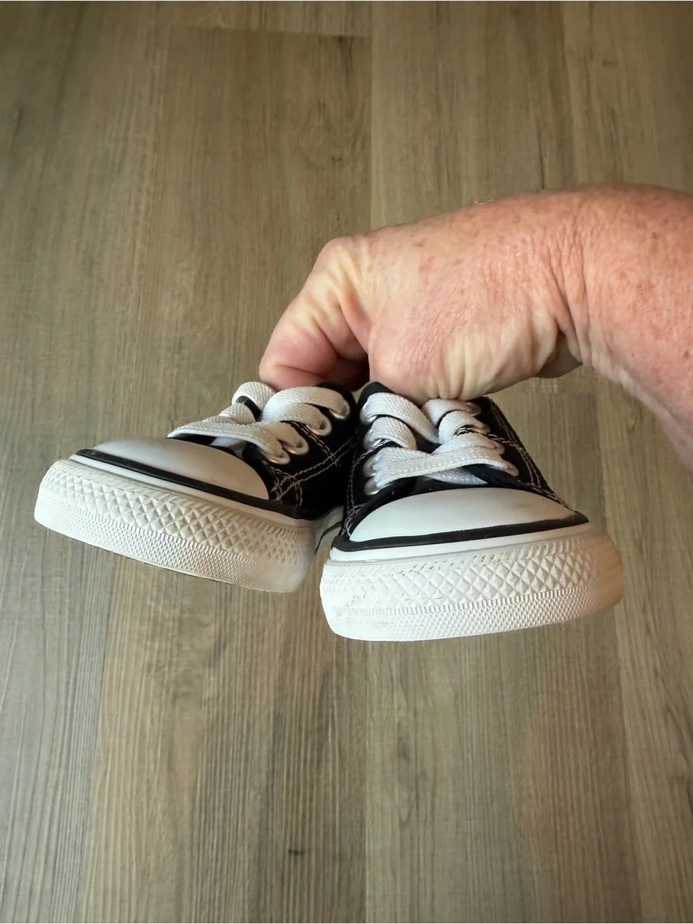 Converse Kids Black and White Low-Top Sneakers
